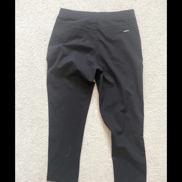 NWOT embellished capris - Picture 3 of 5